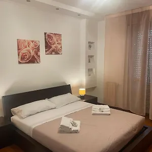 Appartamento Intero Alloggio Cinecitta, Roma